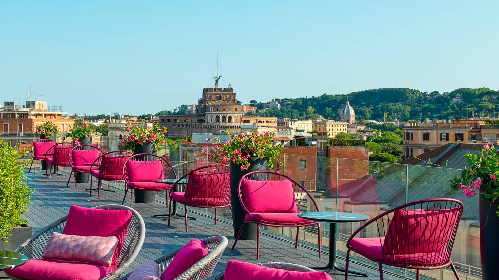 32-Orazio-Palace-sky-lounge